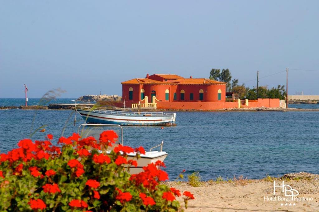 A Casa Di Mattia Tra Il Mare E Il Borgo Apartment Marzamemi Bagian luar foto
